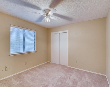 14008 Maricella Ln - Photo Thumbnail 11