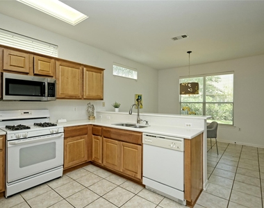 112 Bluebell Dr - Photo Thumbnail 13