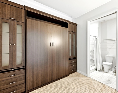 210 Lavaca St - Photo Thumbnail 13