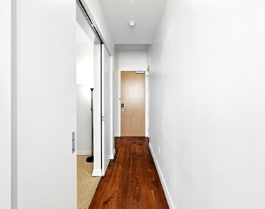 210 Lavaca St - Photo Thumbnail 15