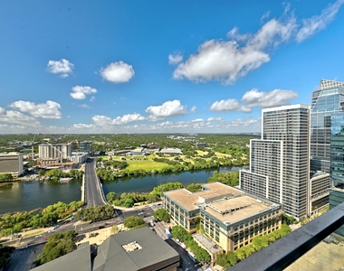 210 Lavaca St - Photo Thumbnail 18