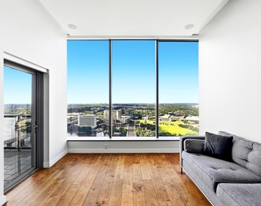 210 Lavaca St - Photo Thumbnail 1