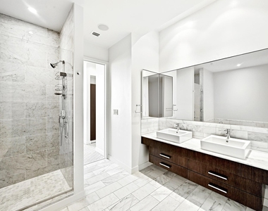 210 Lavaca St - Photo Thumbnail 9