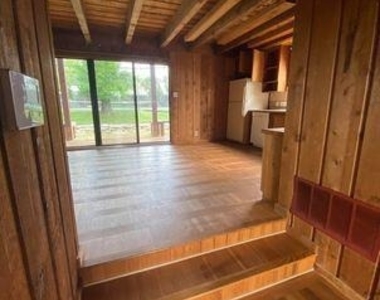 114 Topspin Dr - Photo Thumbnail 2