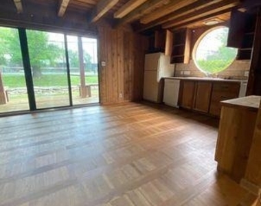 114 Topspin Dr - Photo Thumbnail 5