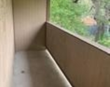 139 Elm Dr - Photo Thumbnail 6