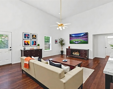2571a Georgian Dr - Photo Thumbnail 1