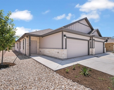 408 Parkline Dr - Photo Thumbnail 1