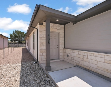 408 Parkline Dr - Photo Thumbnail 3