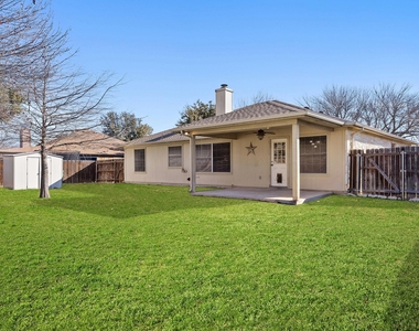 3812 Eagles Nest St - Photo Thumbnail 15
