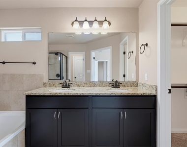 6033 Roma St - Photo Thumbnail 15