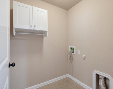 6033 Roma St - Photo Thumbnail 24
