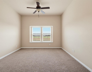 6033 Roma St - Photo Thumbnail 10