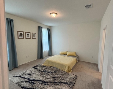 8013 Philbrook Dr - Photo Thumbnail 23