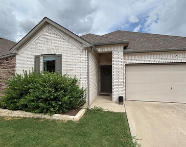 8013 Philbrook Dr - Photo Thumbnail 1