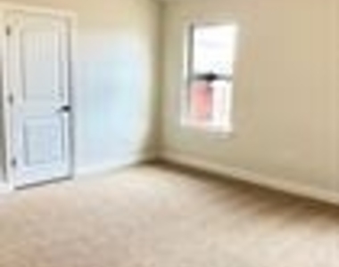 1108 Laceflower Ln - Photo Thumbnail 16