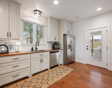 1301 West St - Photo Thumbnail 12