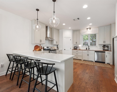 1301 West St - Photo Thumbnail 10