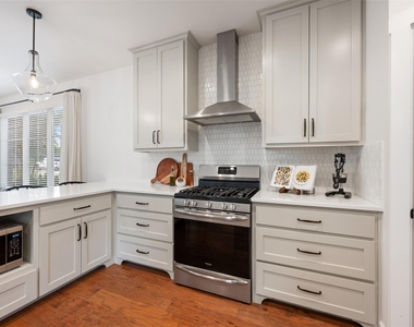 1301 West St - Photo Thumbnail 15