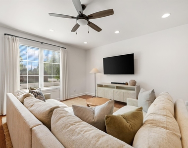 1301 West St - Photo Thumbnail 5