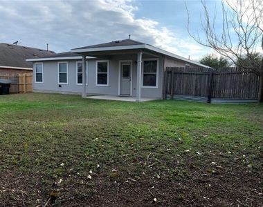 144 Star Of Texas Dr - Photo Thumbnail 13