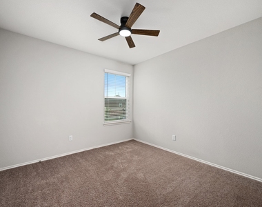 129 Purple Heart Dr - Photo Thumbnail 20