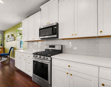 5809 Lehman Way - Photo Thumbnail 10