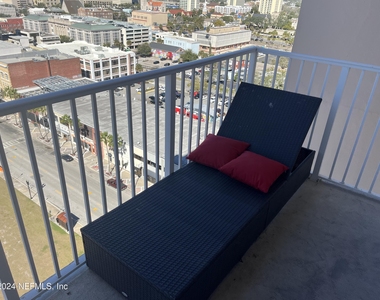 400 E Bay Street - Photo Thumbnail 59