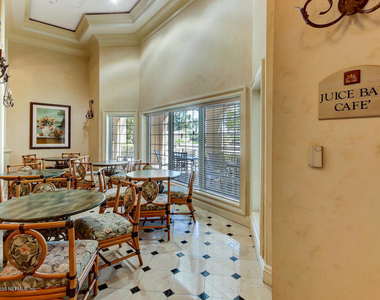 400 E Bay Street - Photo Thumbnail 12