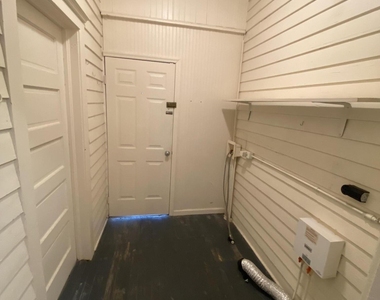 2316 Gilmore Street - Photo Thumbnail 12