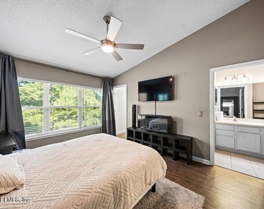3734 Windmaker Way - Photo Thumbnail 17