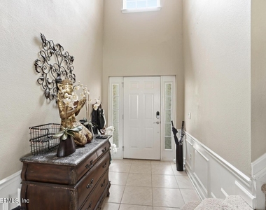 4008 Lionheart Drive - Photo Thumbnail 8