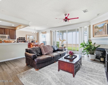 4008 Lionheart Drive - Photo Thumbnail 2