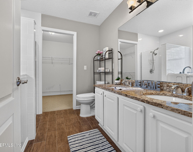 12838 Chets Creek Drive N - Photo Thumbnail 31