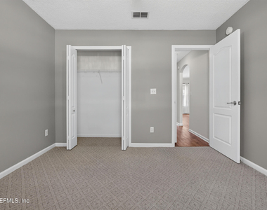 12838 Chets Creek Drive N - Photo Thumbnail 39