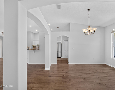 12838 Chets Creek Drive N - Photo Thumbnail 8