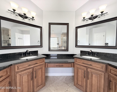 11411 Kingsley Manor Way - Photo Thumbnail 22