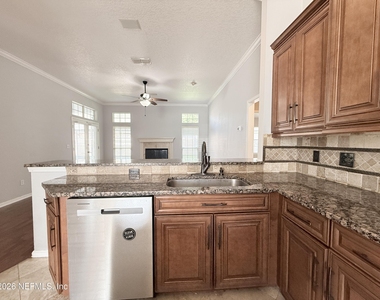 11411 Kingsley Manor Way - Photo Thumbnail 14