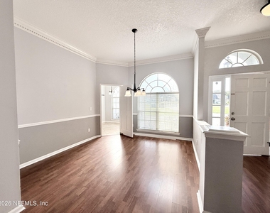 11411 Kingsley Manor Way - Photo Thumbnail 8