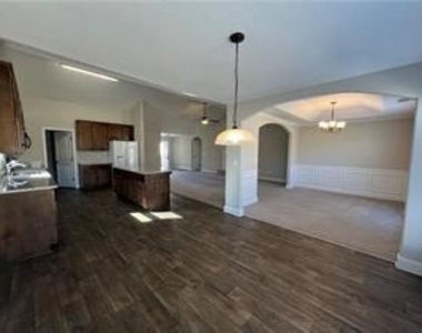 700 River Mist Circle - Photo Thumbnail 5