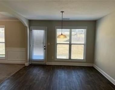 700 River Mist Circle - Photo Thumbnail 9