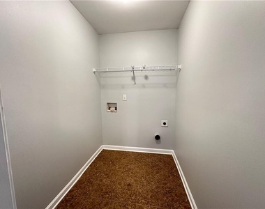 1129 Ida Woods Court - Photo Thumbnail 14