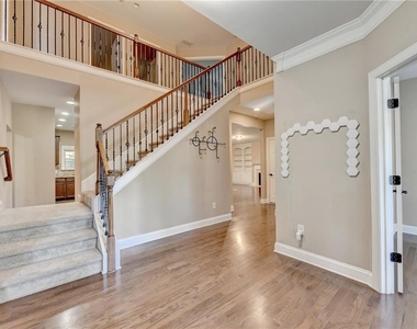 3709 Union Park Drive - Photo Thumbnail 4