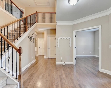 3709 Union Park Drive - Photo Thumbnail 3