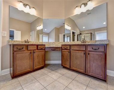 3709 Union Park Drive - Photo Thumbnail 43