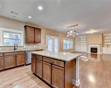 3709 Union Park Drive - Photo Thumbnail 14