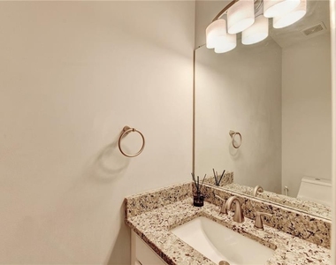 7635 Harrogate Place - Photo Thumbnail 33