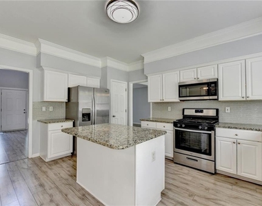 7635 Harrogate Place - Photo Thumbnail 19