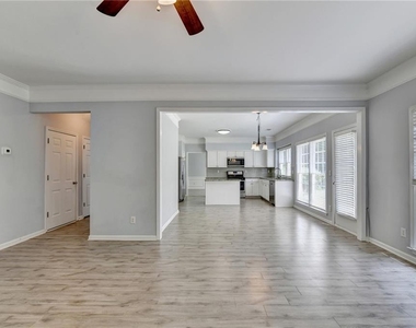 7635 Harrogate Place - Photo Thumbnail 32