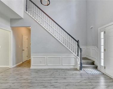7635 Harrogate Place - Photo Thumbnail 6